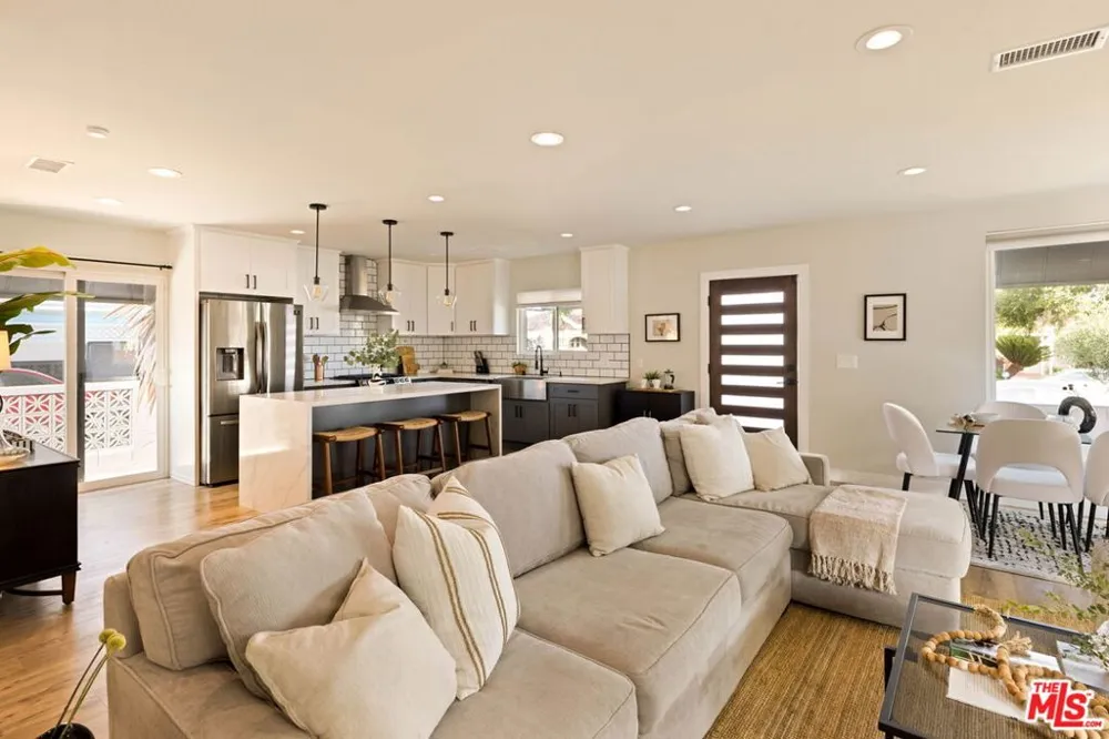 11237 Braddock Drive Culver City, CA 90230