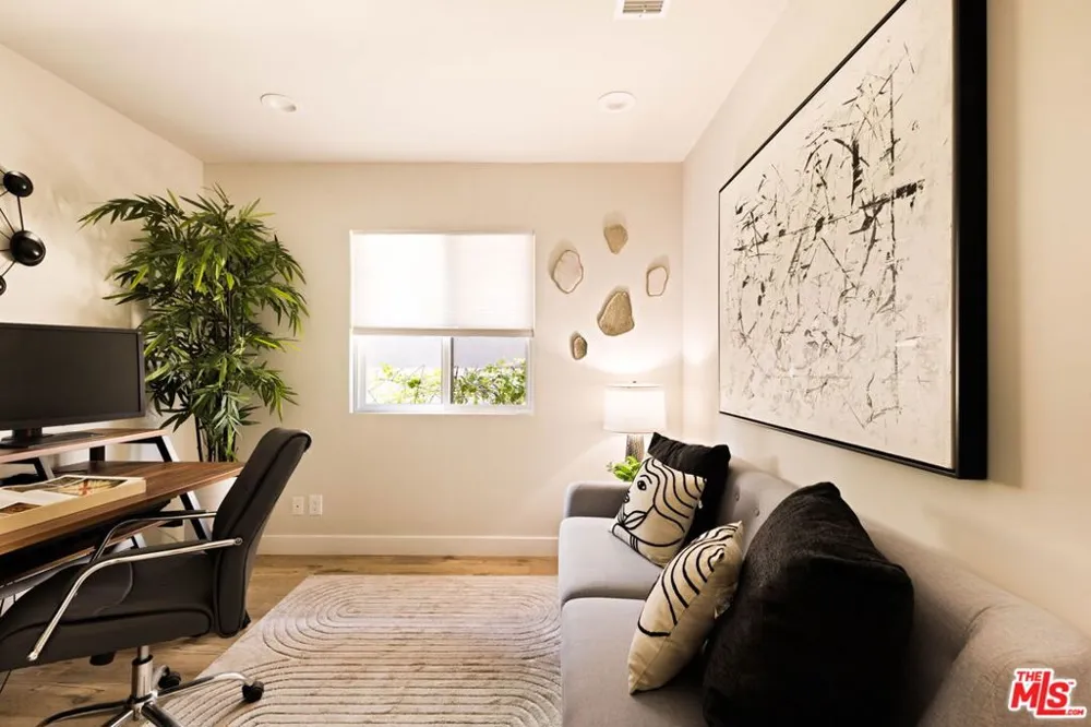 11237 Braddock Drive Culver City, CA 90230