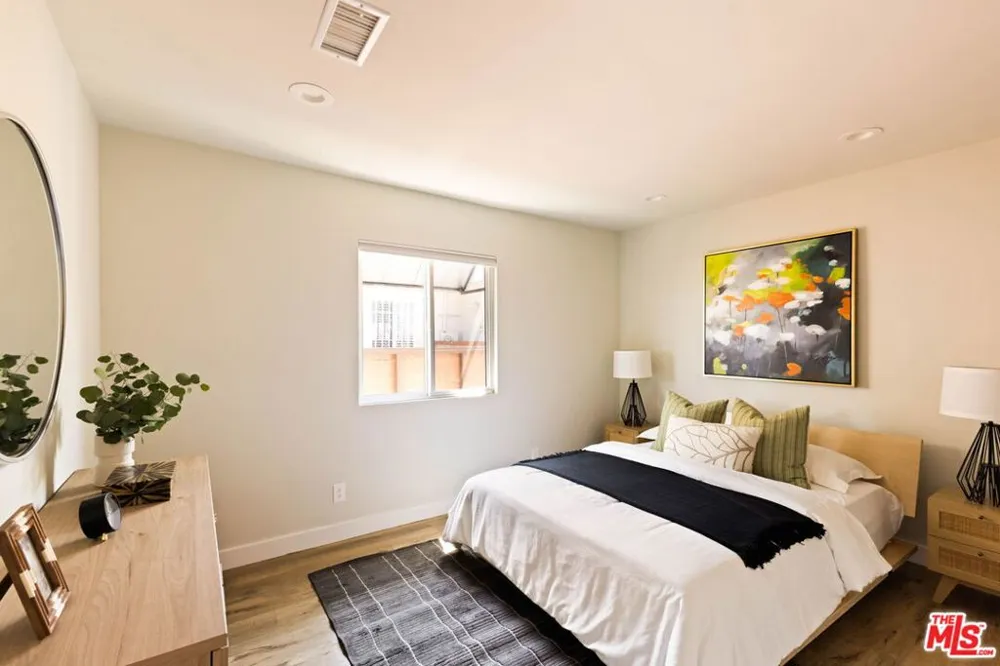 11237 Braddock Drive Culver City, CA 90230