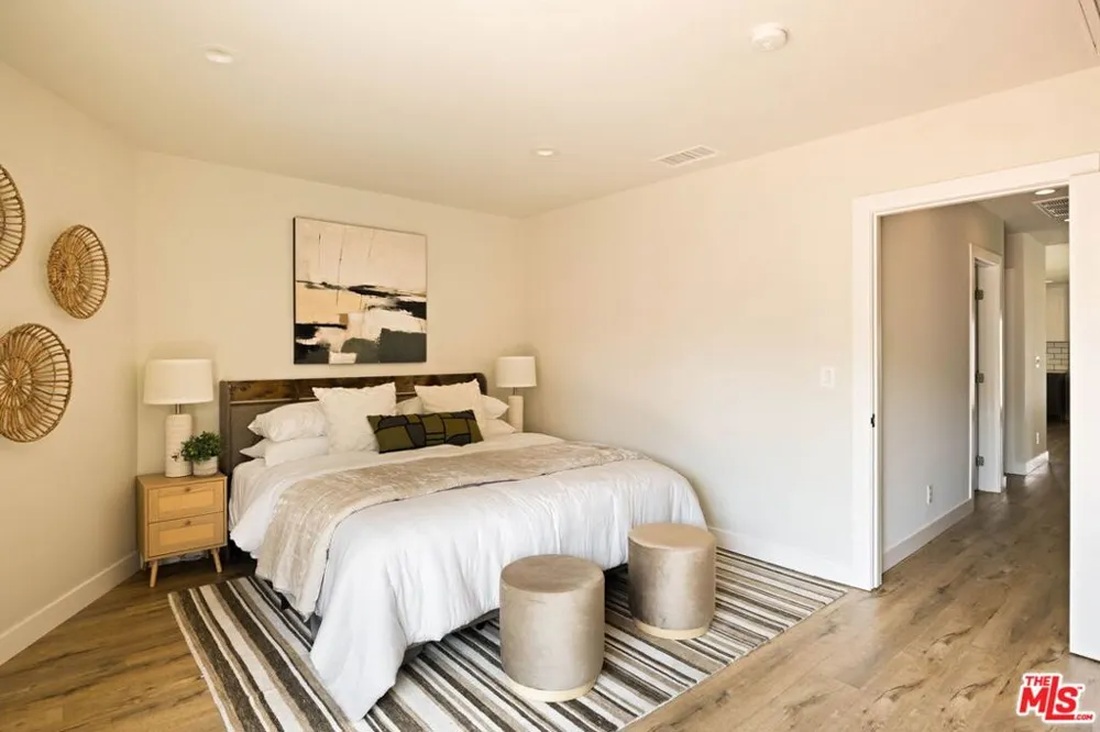 11237 Braddock Drive Culver City, CA 90230