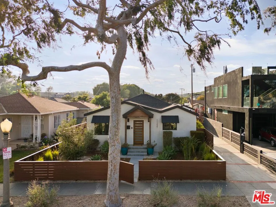 11237 Braddock Drive Culver City, CA 90230