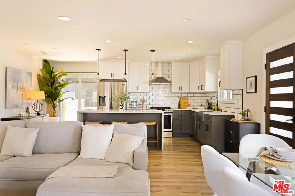 11237 Braddock Drive Culver City, CA 90230