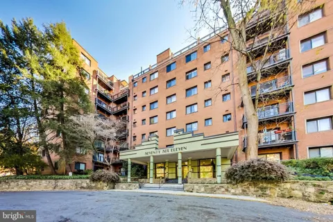 7611 MAPLE AVENUE #202