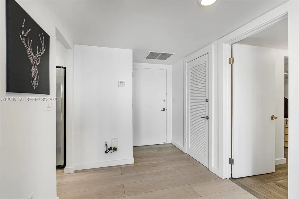 11111 Biscayne Blvd #8C Miami, FL 33181