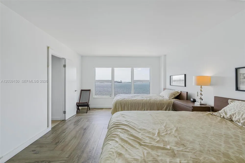11111 Biscayne Blvd #8C Miami, FL 33181