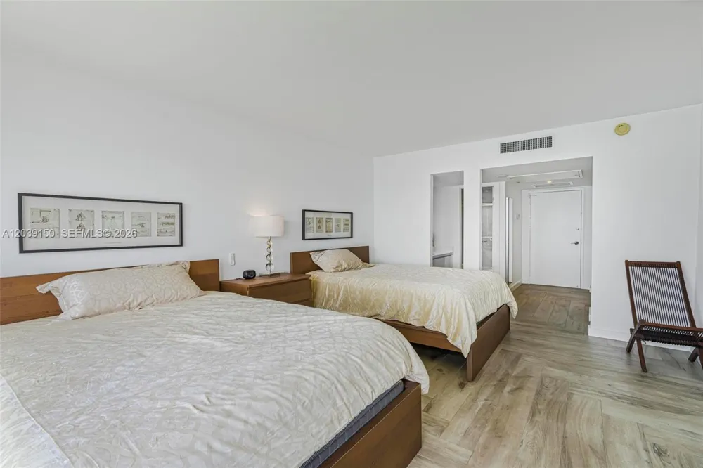 11111 Biscayne Blvd #8C Miami, FL 33181