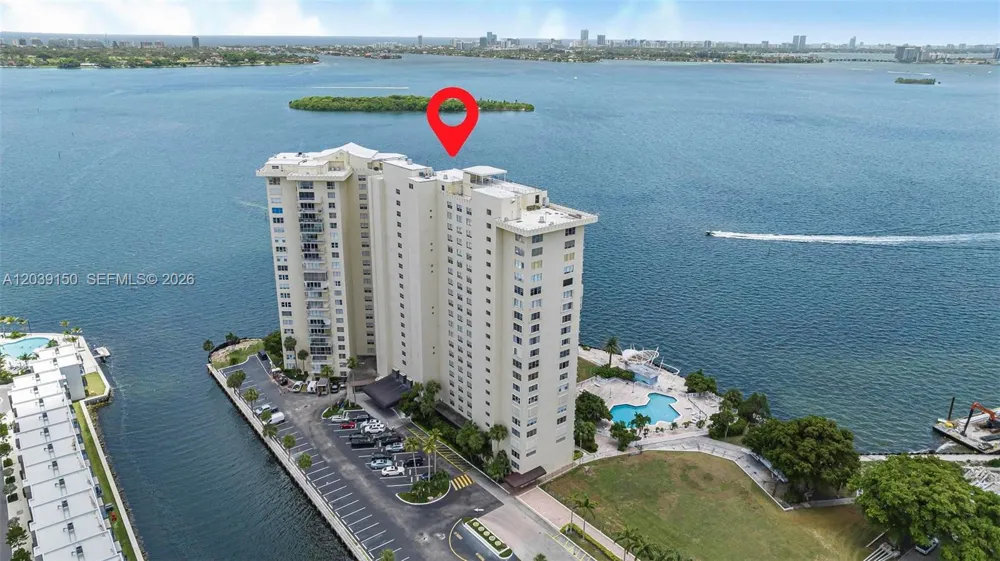 11111 Biscayne Blvd #8C Miami, FL 33181
