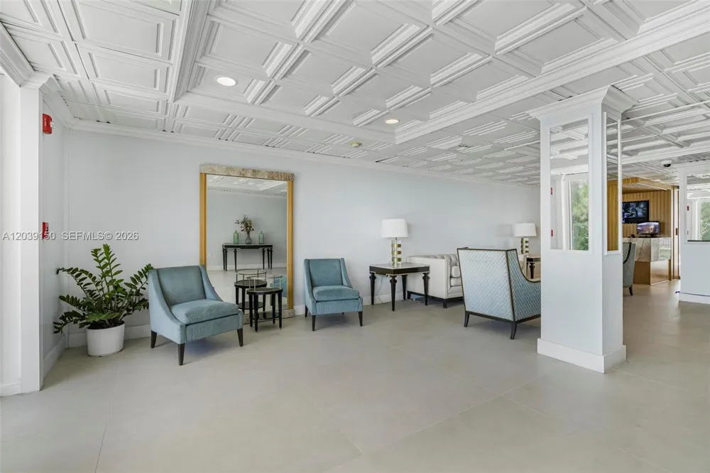 11111 Biscayne Blvd #8C Miami, FL 33181