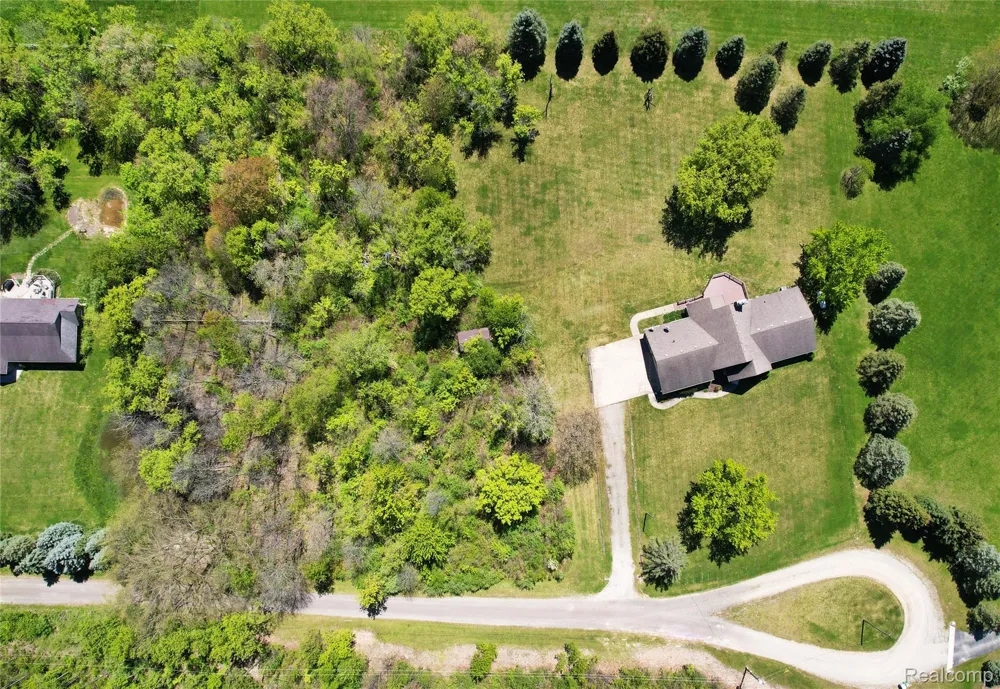 53183 Maranatha Lane Lyon Charter Township, MI 48393