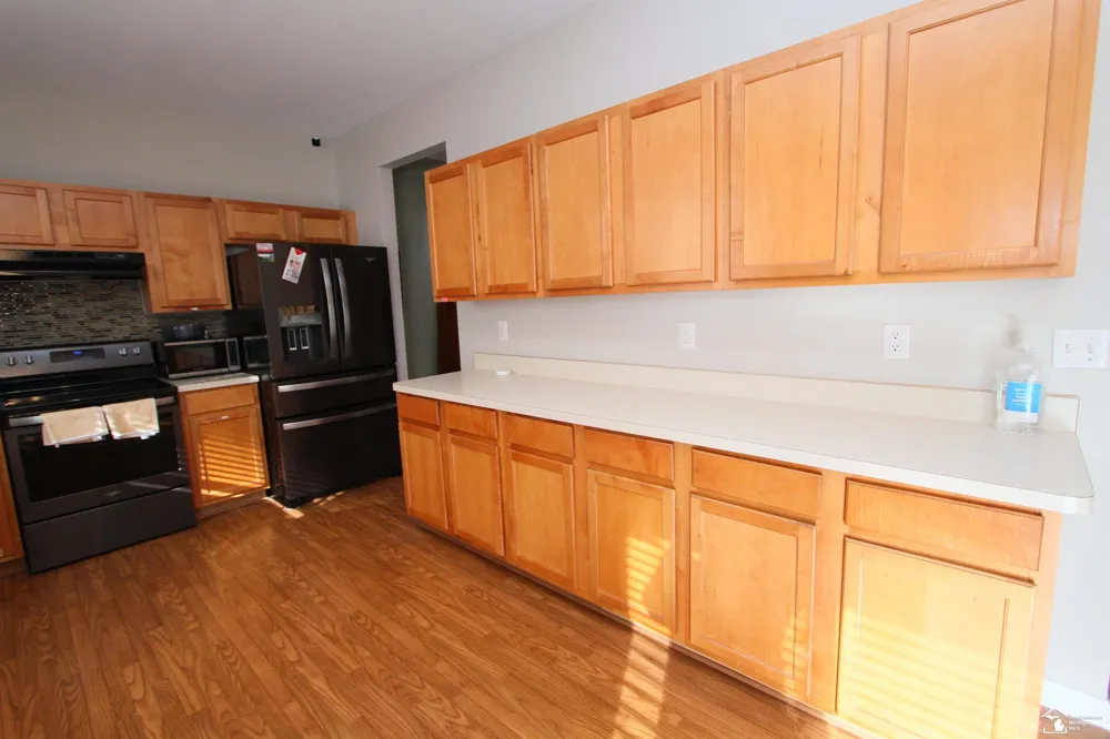 35773 Surrey Court Romulus City, MI 48174