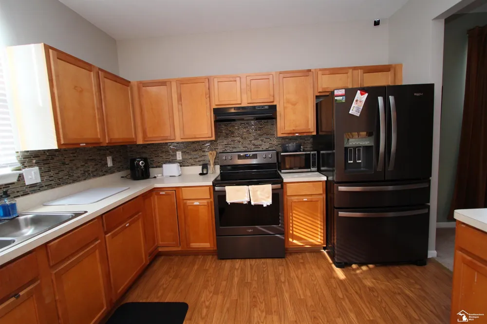 35773 Surrey Court Romulus City, MI 48174