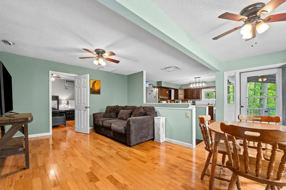 W Old Murphy Rd Franklin, NC 28734