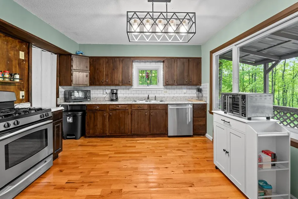 W Old Murphy Rd Franklin, NC 28734