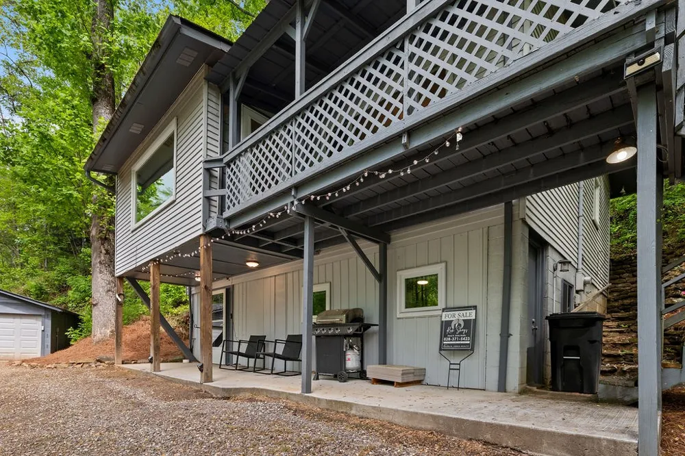 W Old Murphy Rd Franklin, NC 28734