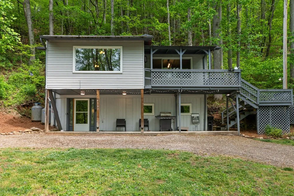 W Old Murphy Rd Franklin, NC 28734