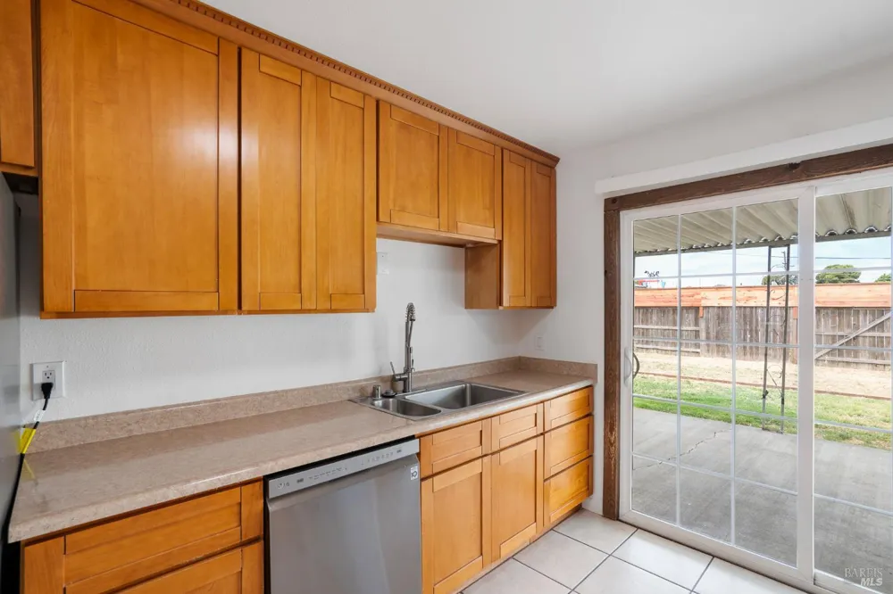 711 Warford Avenue Vallejo, CA 94591