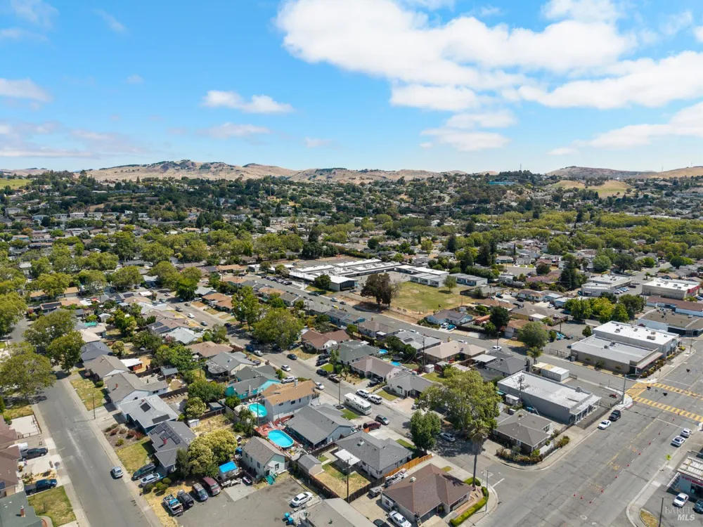 711 Warford Avenue Vallejo, CA 94591