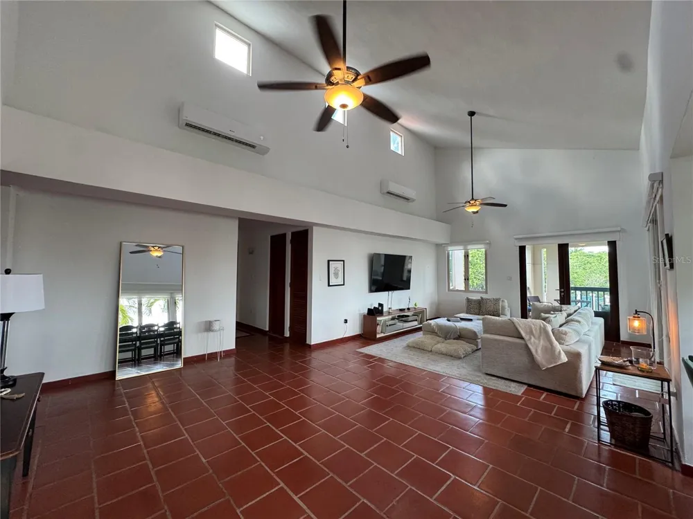 86 LAKESIDE VILLAS #F2 Vega Alta, PR 00692