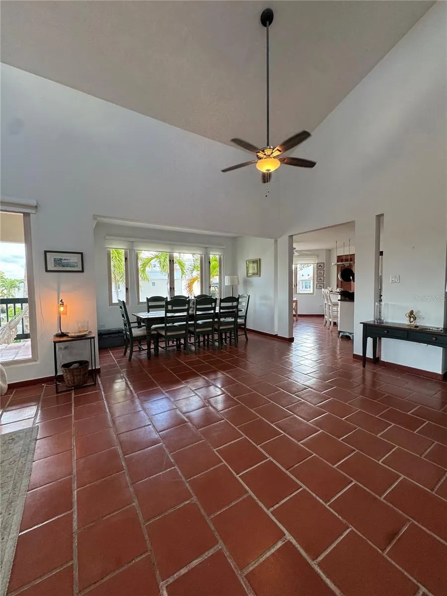 86 LAKESIDE VILLAS #F2 Vega Alta, PR 00692