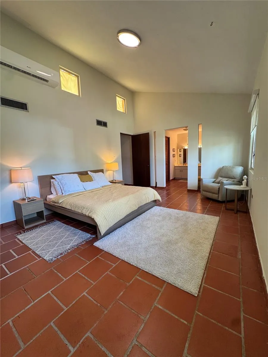 86 LAKESIDE VILLAS #F2 Vega Alta, PR 00692