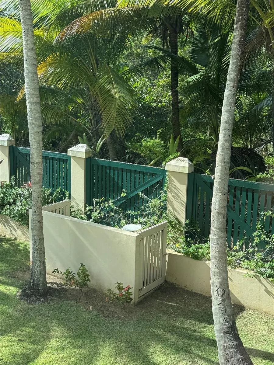 86 LAKESIDE VILLAS #F2 Vega Alta, PR 00692