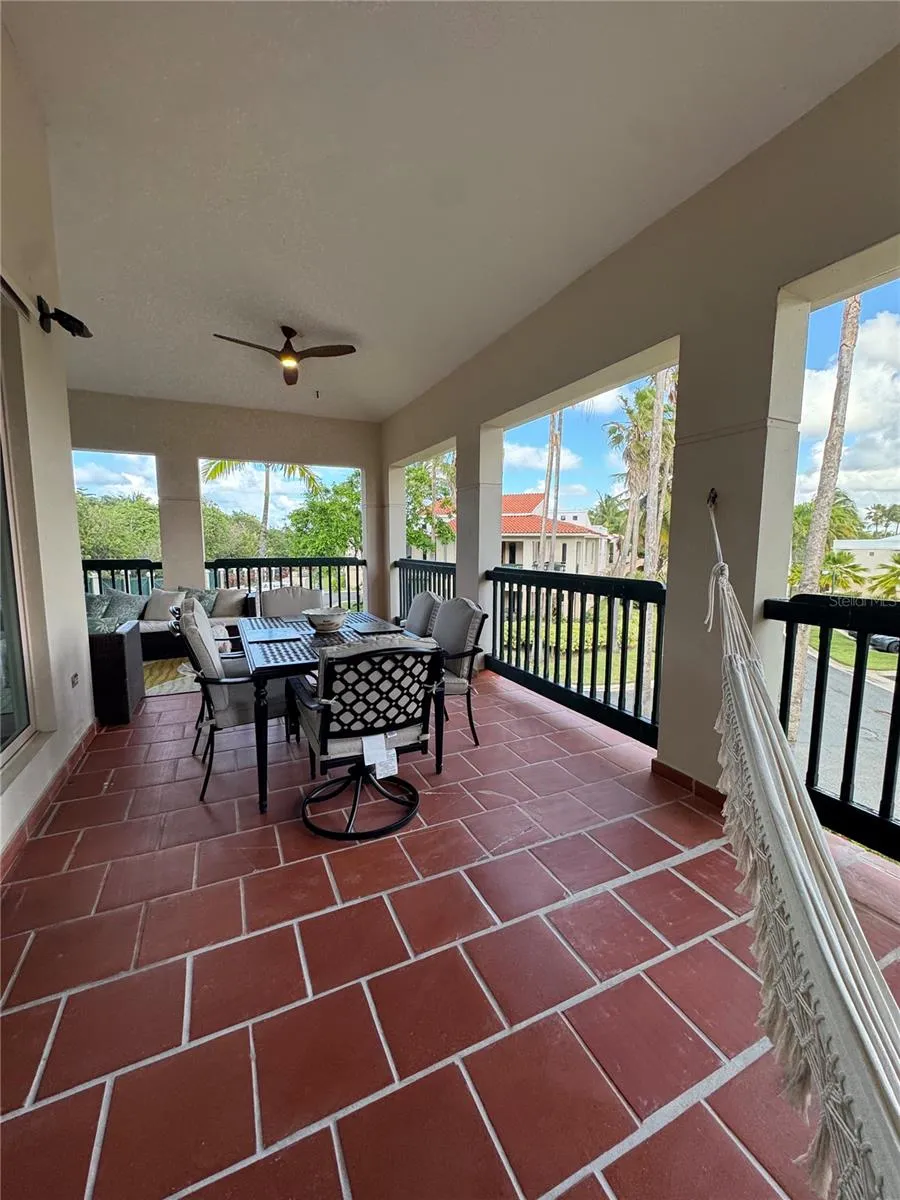 86 LAKESIDE VILLAS #F2 Vega Alta, PR 00692