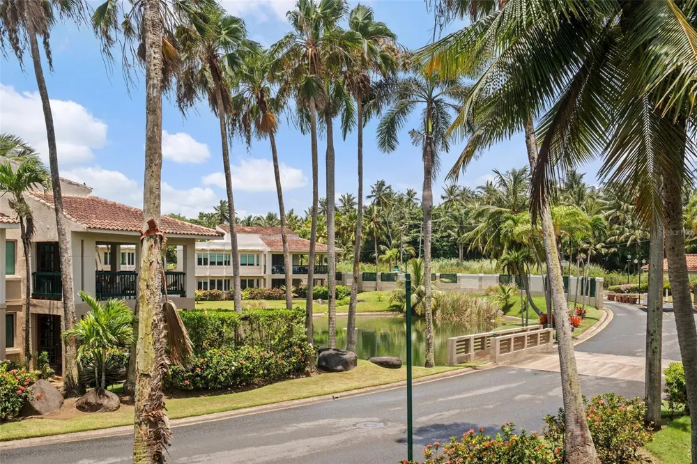 86 LAKESIDE VILLAS #F2 Vega Alta, PR 00692