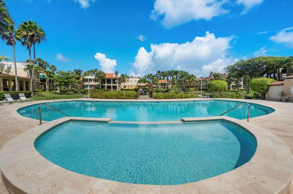 86 LAKESIDE VILLAS #F2 Vega Alta, PR 00692