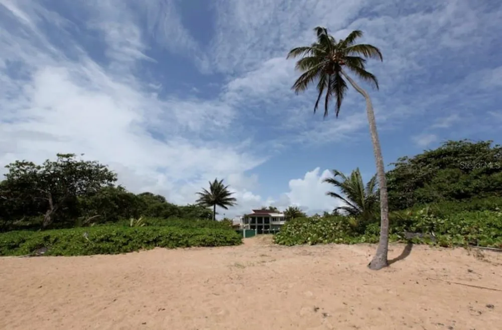 86 LAKESIDE VILLAS #F2 Vega Alta, PR 00692