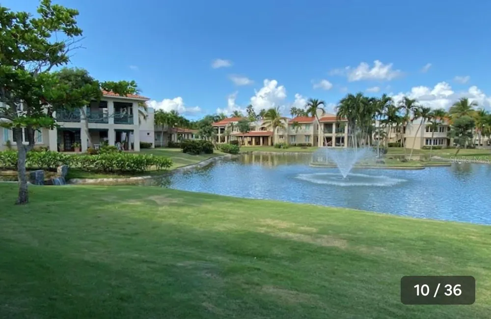 86 LAKESIDE VILLAS #F2 Vega Alta, PR 00692