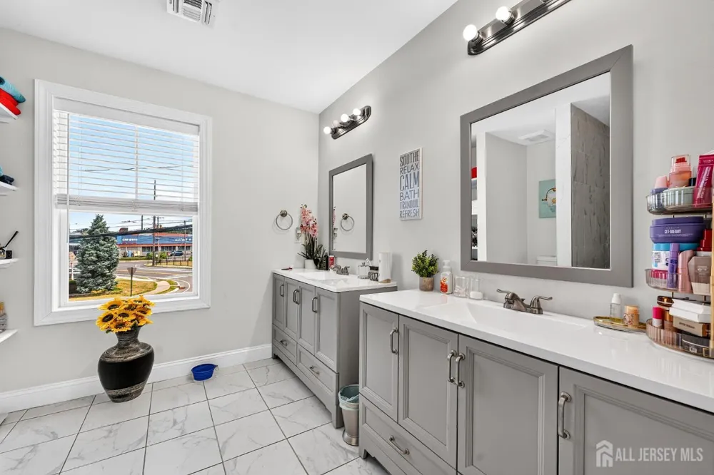 316 Broadway Keyport, NJ 07735