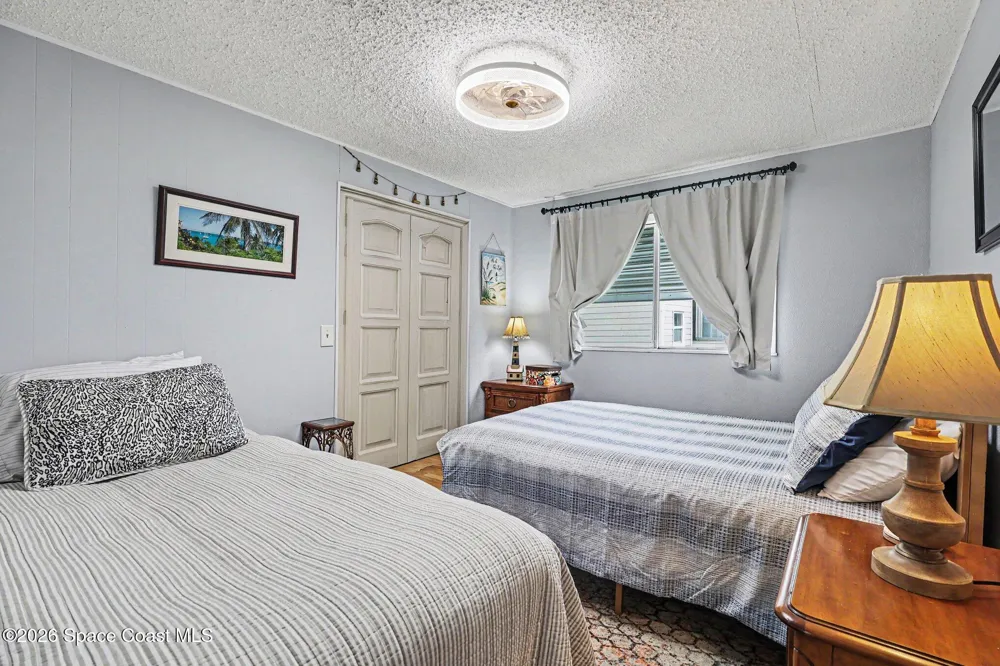 734 Lark Drive Micco, FL 32976