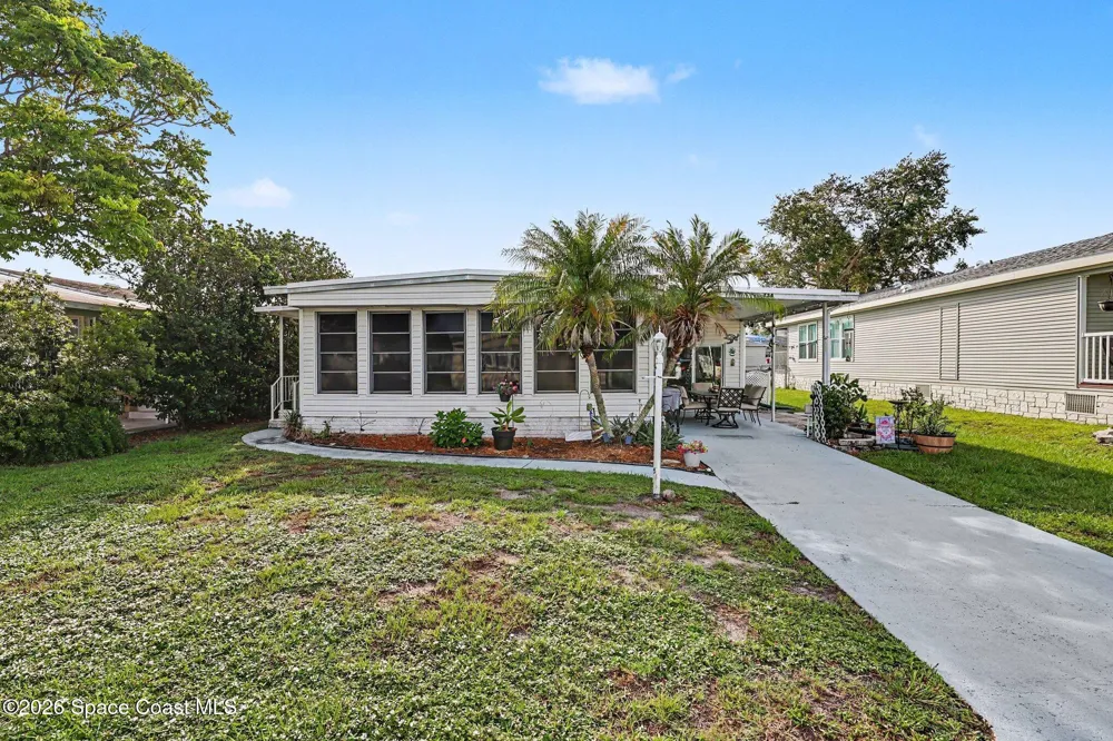 734 Lark Drive Micco, FL 32976