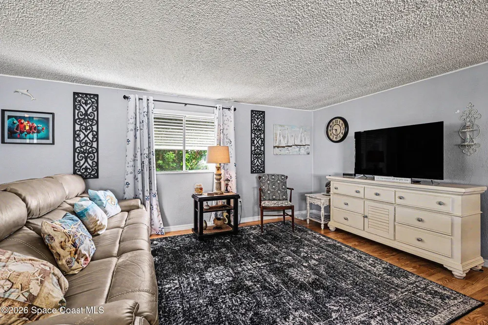 734 Lark Drive Micco, FL 32976