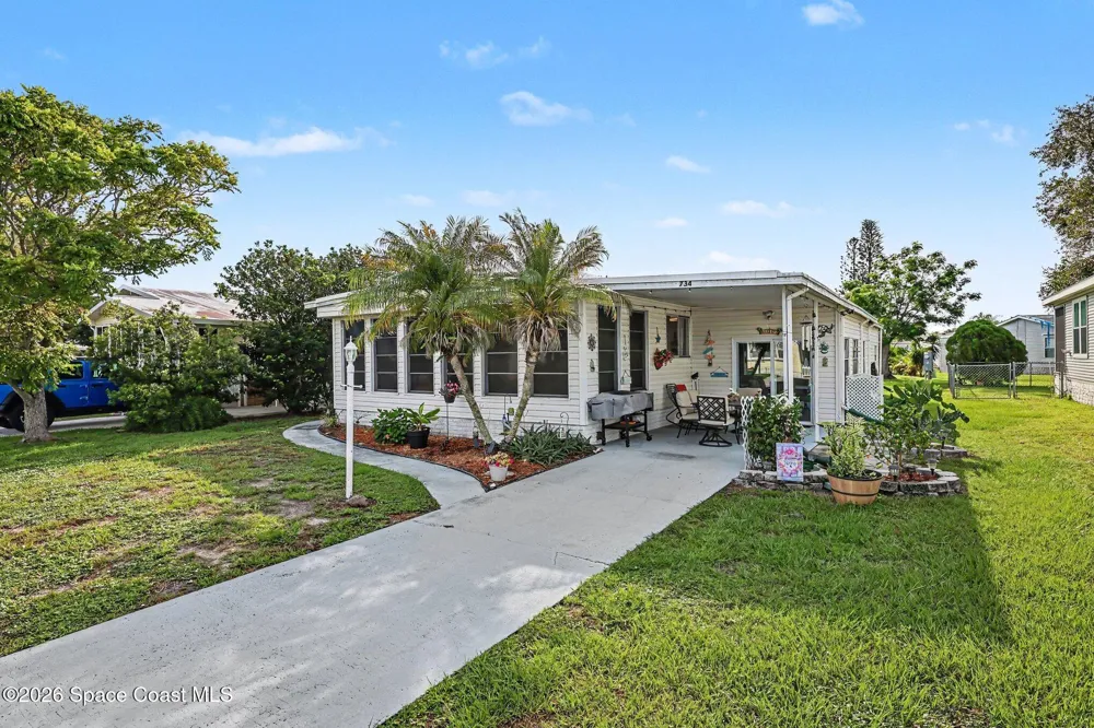 734 Lark Drive Micco, FL 32976
