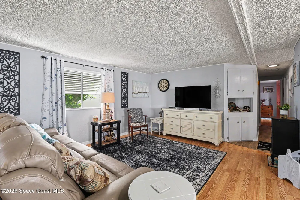 734 Lark Drive Micco, FL 32976