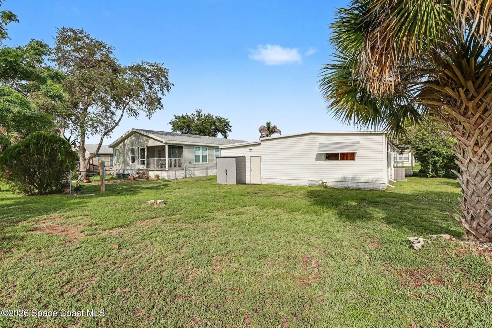 734 Lark Drive Micco, FL 32976