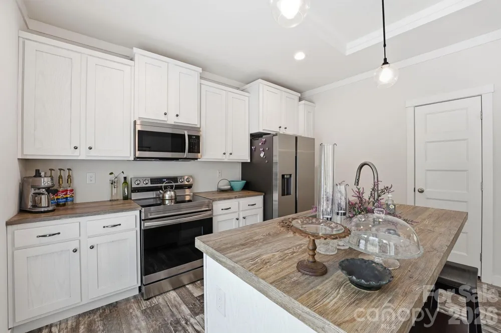 118 Sanford Court Troy, NC 27371