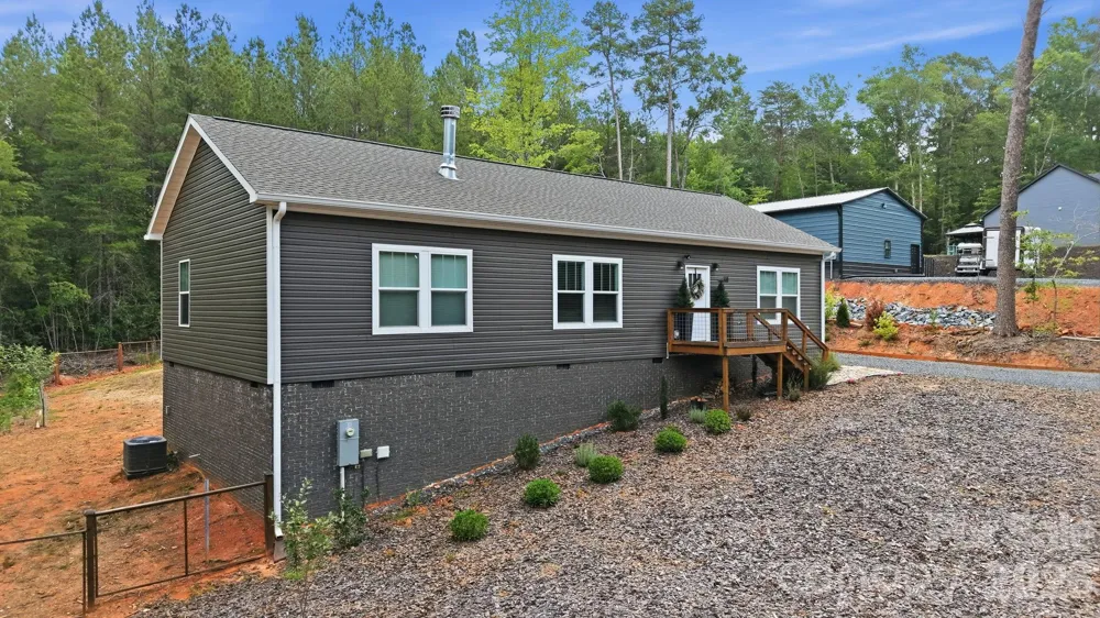 118 Sanford Court Troy, NC 27371