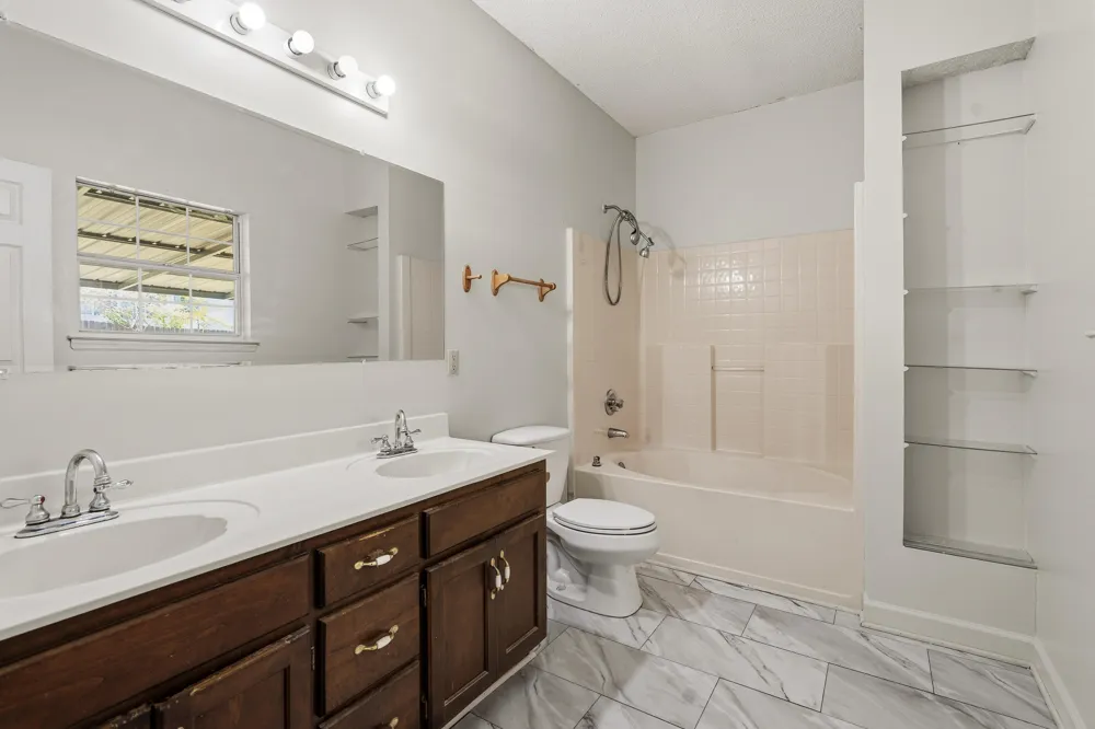 72 Sarah Lynn Lane Fort Oglethorpe, GA 30742