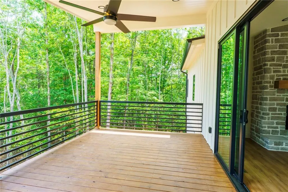 215 Brookhaven Dr. Blairsville, GA 30512