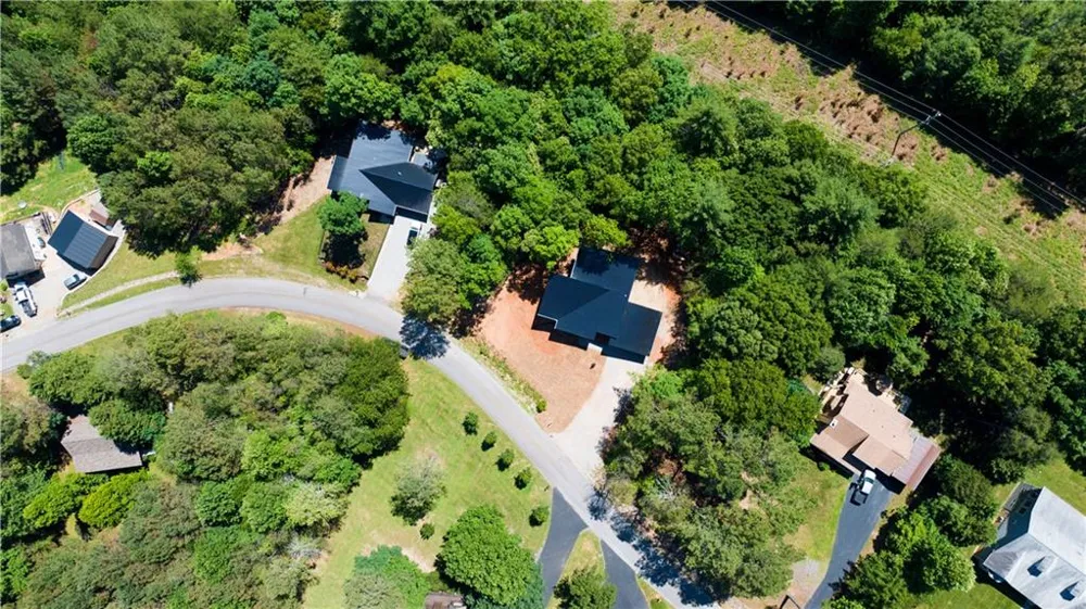 215 Brookhaven Dr. Blairsville, GA 30512