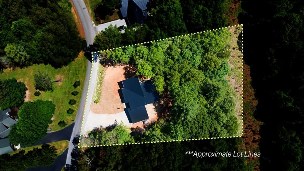 215 Brookhaven Dr. Blairsville, GA 30512