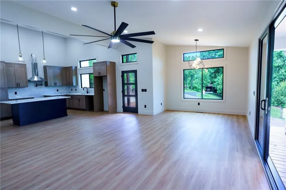 215 Brookhaven Dr. Blairsville, GA 30512