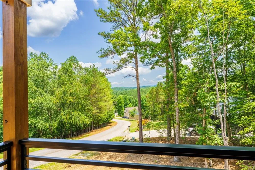 215 Brookhaven Dr. Blairsville, GA 30512