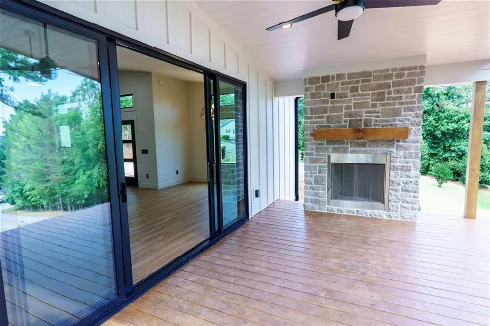 215 Brookhaven Dr. Blairsville, GA 30512