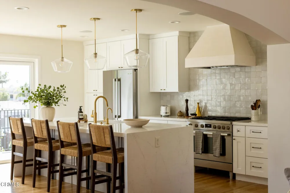 1808 Poli Street Ventura, CA 93001
