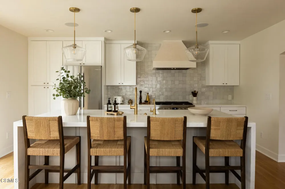 1808 Poli Street Ventura, CA 93001