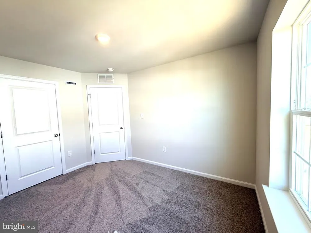 144 GARY WAY Sicklerville, NJ 08081