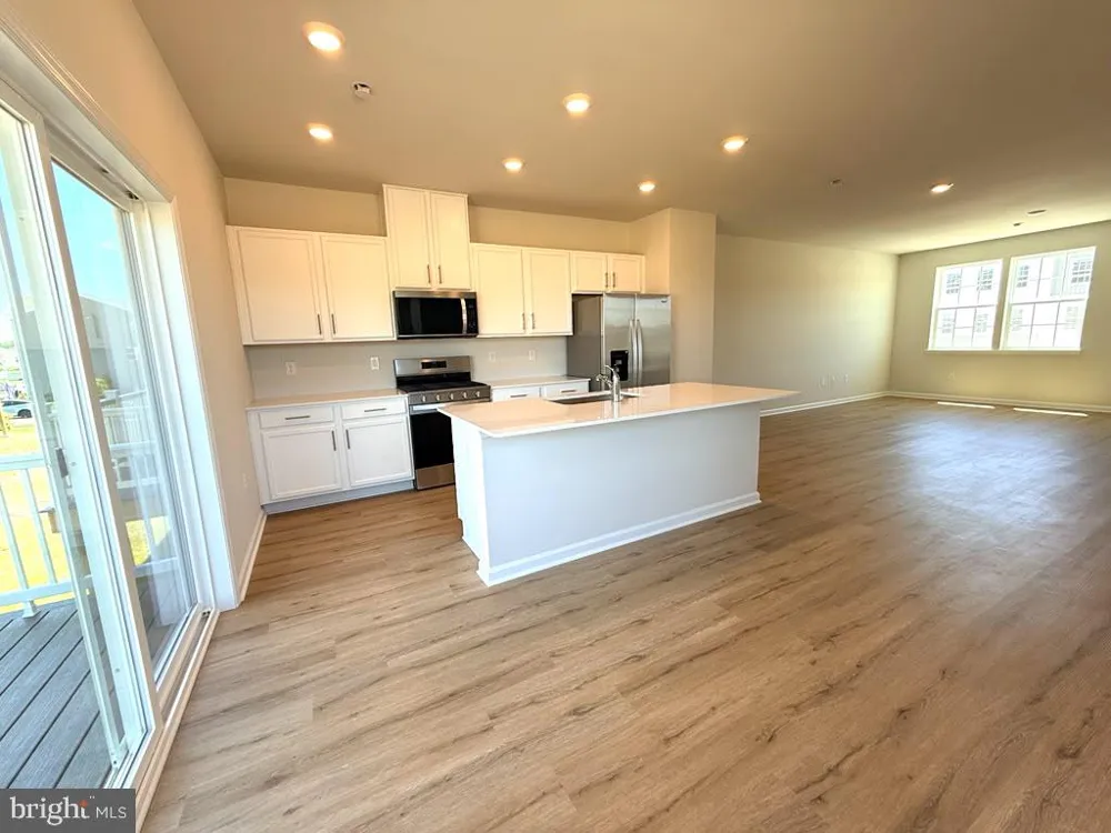 144 GARY WAY Sicklerville, NJ 08081